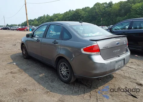 2010 Ford Focus Se z USA, uszkodzony, nr VIN 1FAHP3FN6AW250270